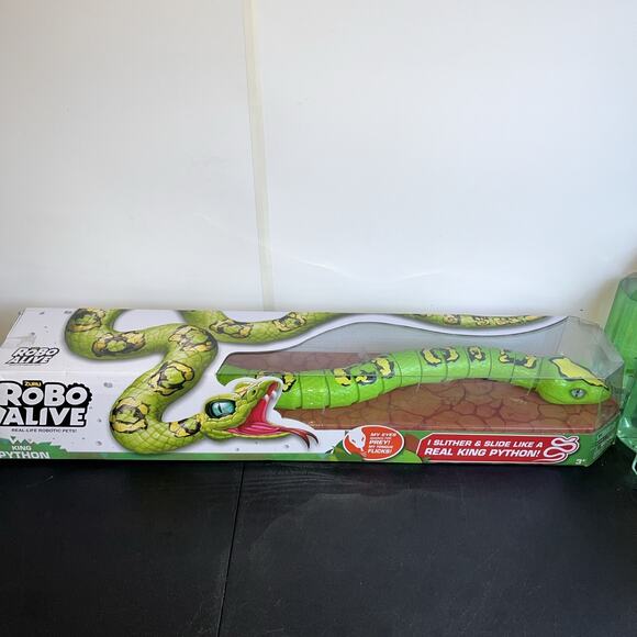 Robo Alive 31 inch King Python Snake Robotic Toy Pet Figure Robot Snake by ZURU - Picture 1 of 6
